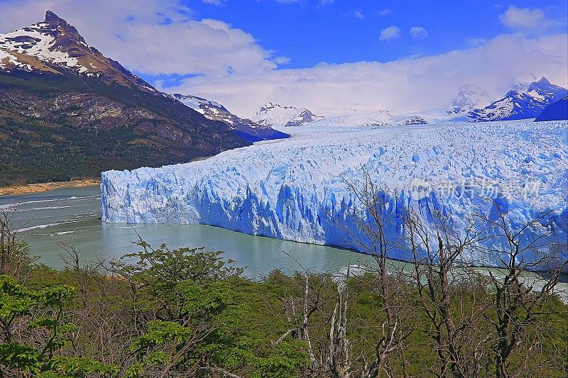 莫雷诺冰川和阿根廷湖- El Calafate，阿根廷巴塔哥尼亚